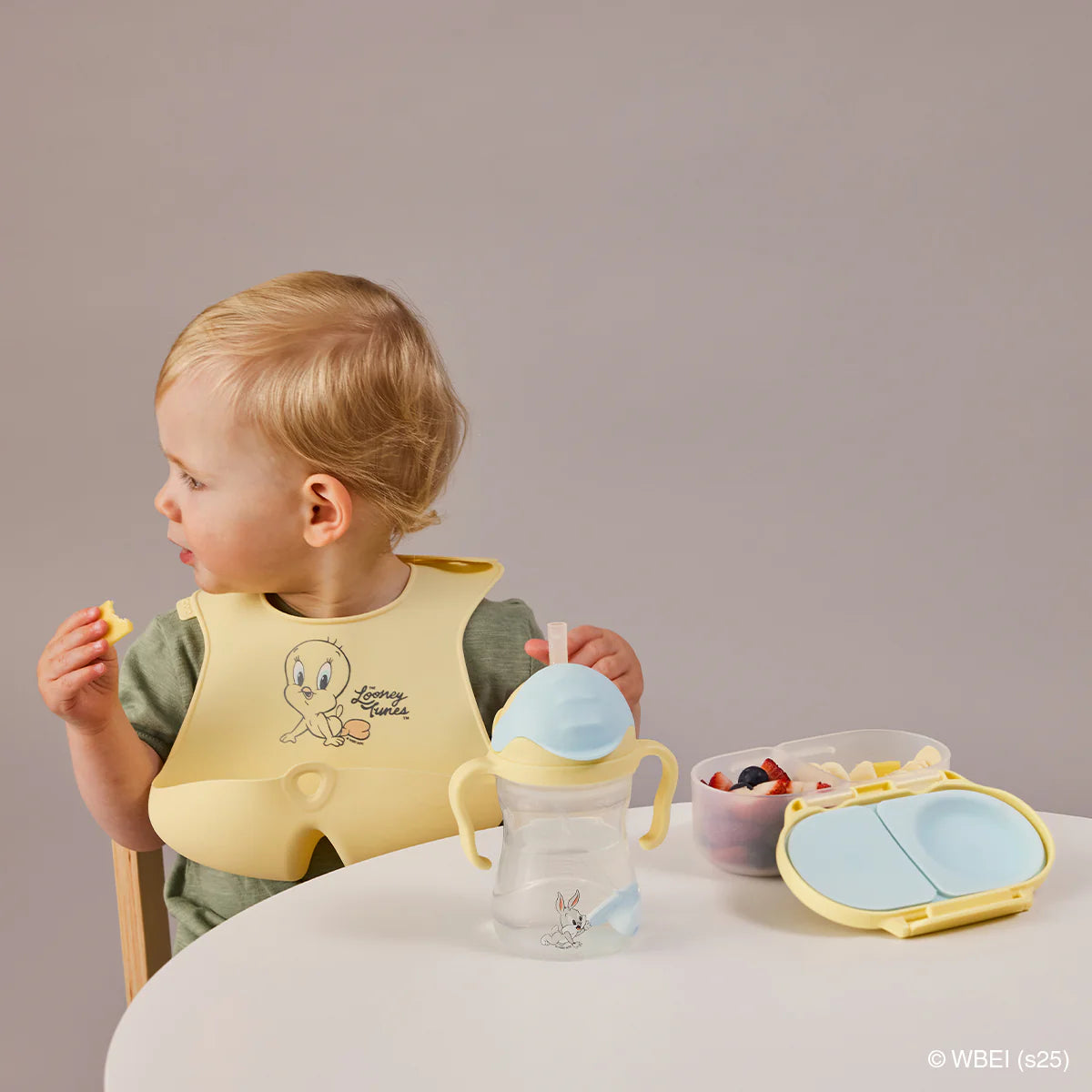 (LIMITED STOCK) B.Box Looney Tunes by b.box - Silicone Bib