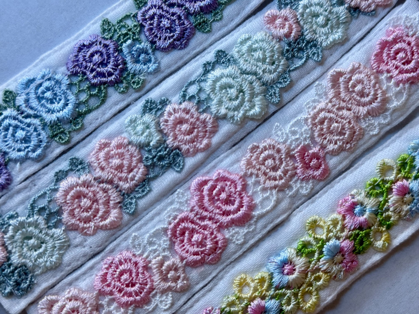 Giggle Bubs, Blossom Bloom Dummy Clip