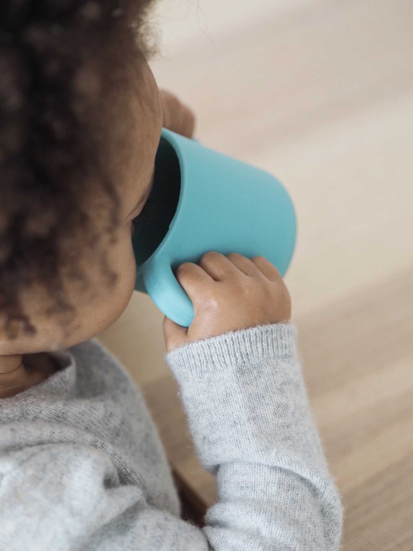 BEABA SILICONE LEARNING CUP WITH SPOUT LID - BLUE VENDOR