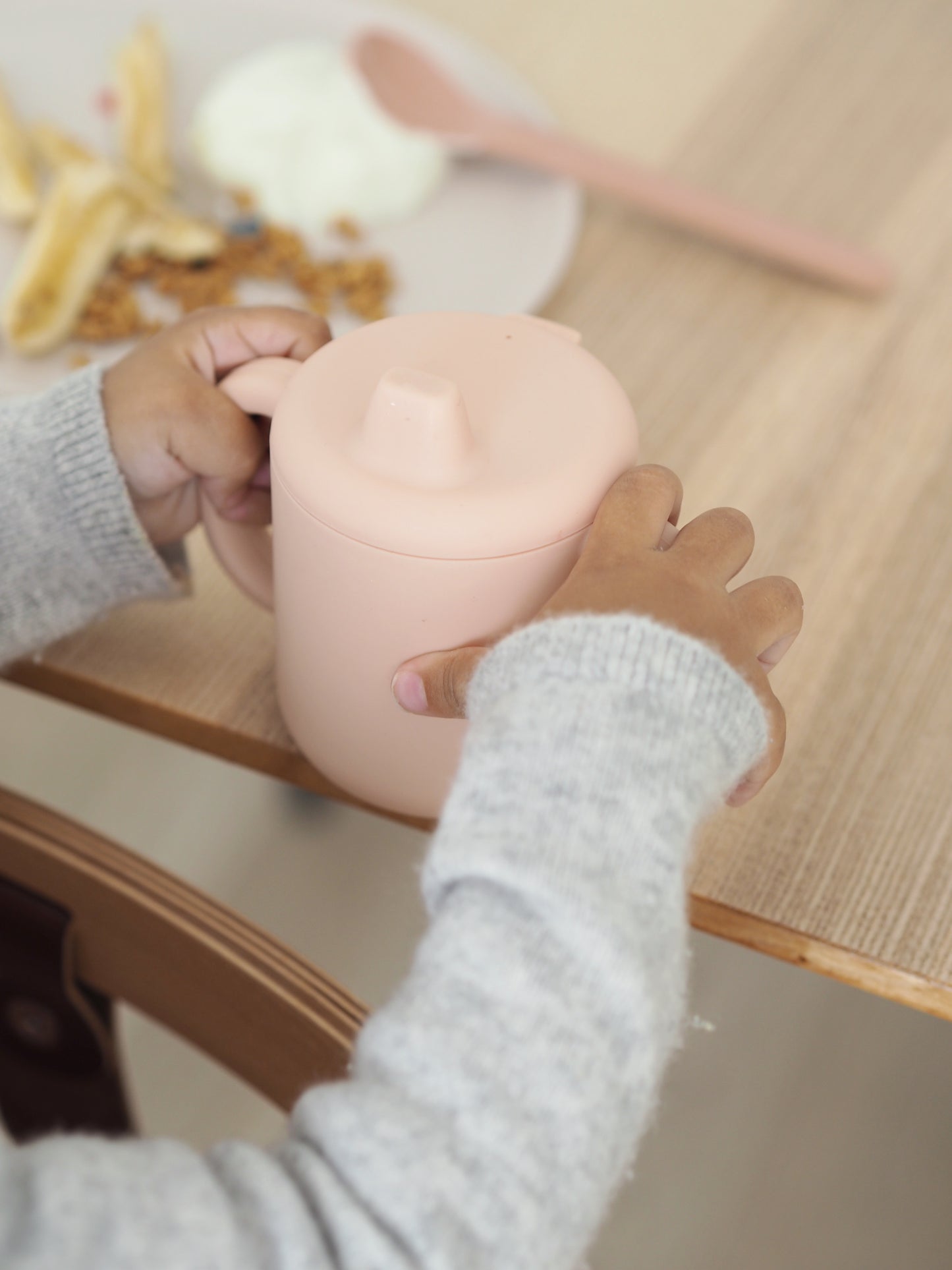 BEABA SILICONE LEARNING CUP WITH SPOUT LID - PINK