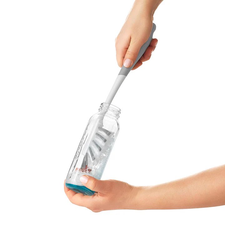 OXO TOT WATER BOTTLE & STRAW CUP CLEANING SET - Bubs Universe