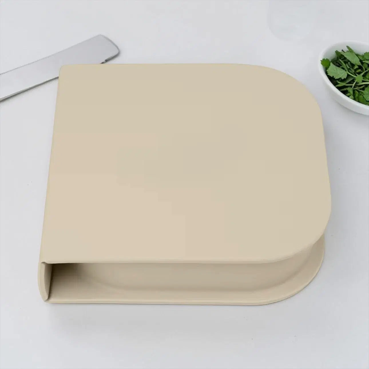 Giggle Bubs, Foldable Silicone Snack Box for Toddlers
