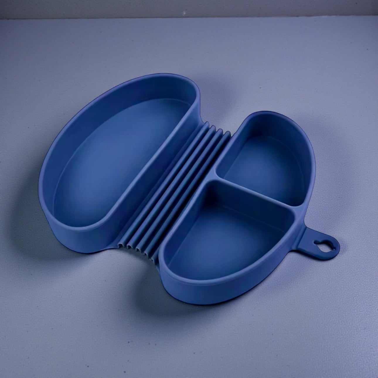 Giggle Bubs, Foldable Silicone Toddler Meal Box.