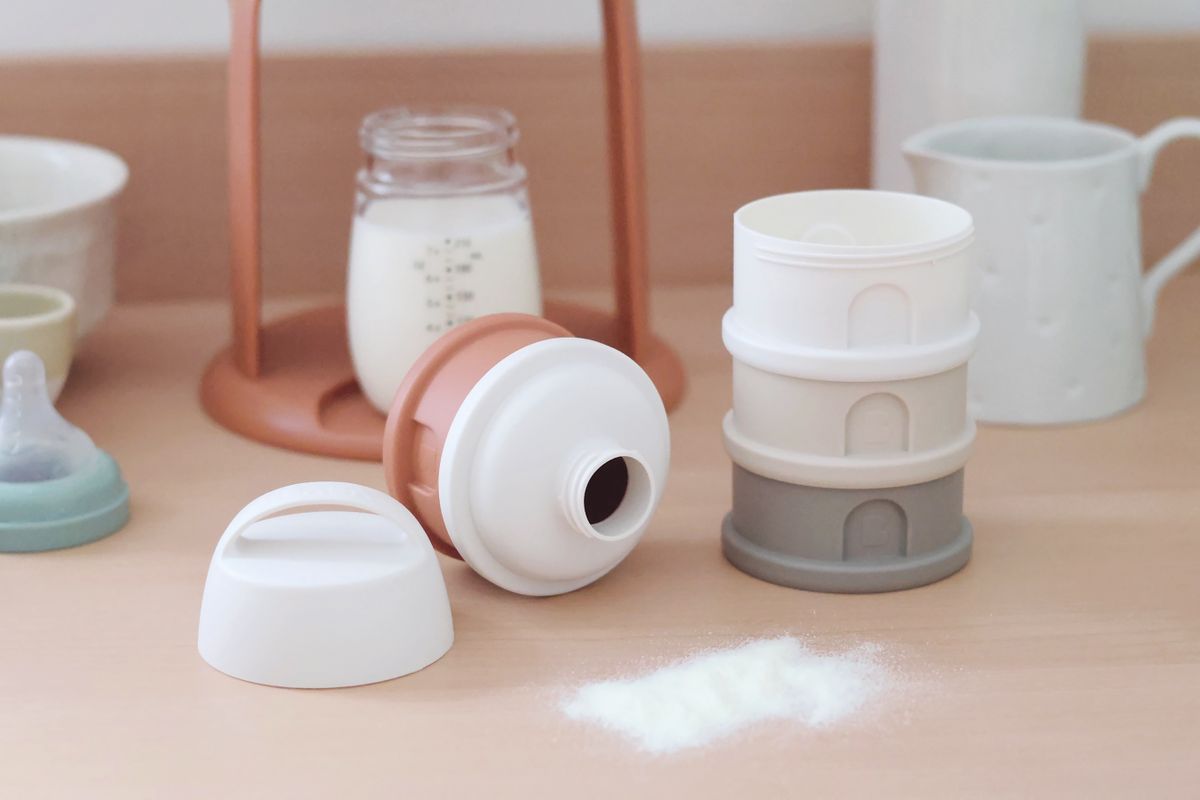 BEABA FORMULA AND SNACKS CONTAINER - TERRACOTTA