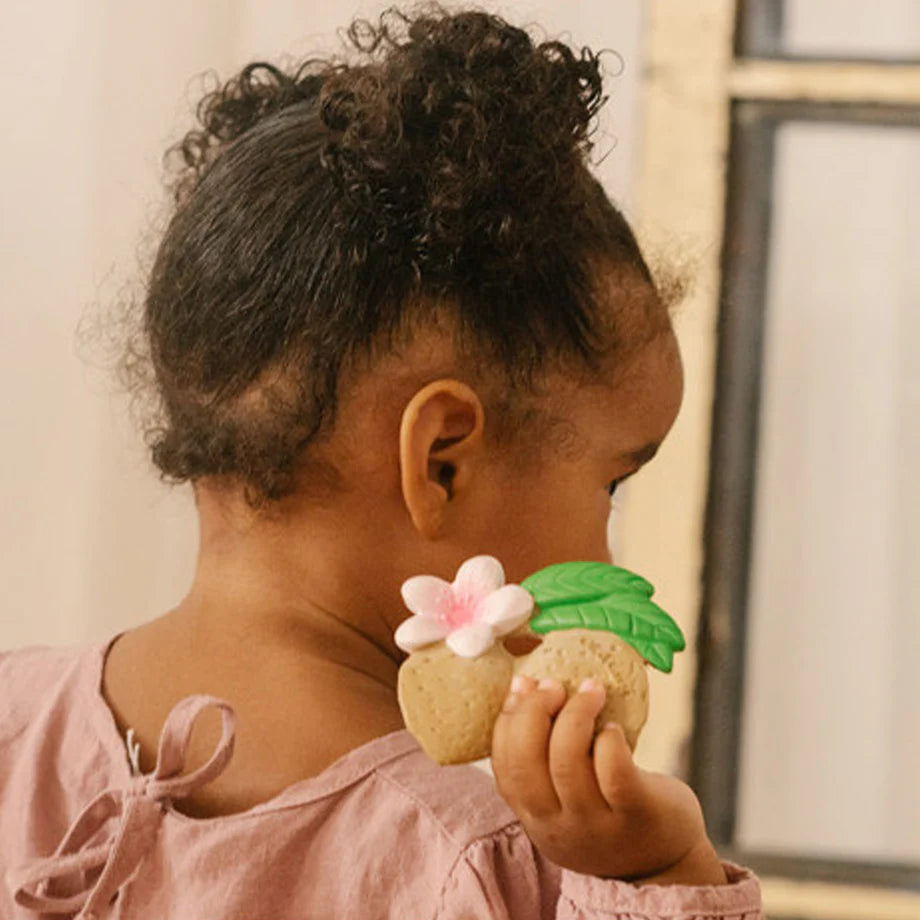 Oli&Carol ALY THE ALMOND