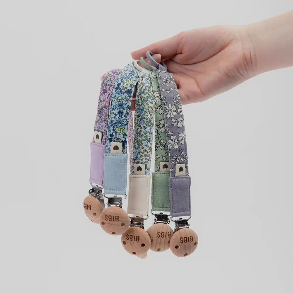 BIBS Liberty Pacifier Clip Chamomile Lawn Violet Sky
