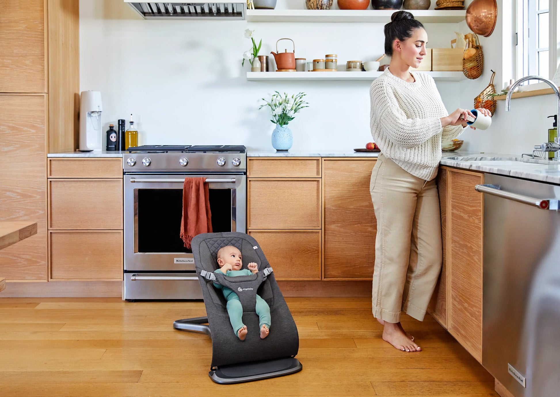 Ergobaby Evolve 3-in-1 Bouncer Charcoal Grey