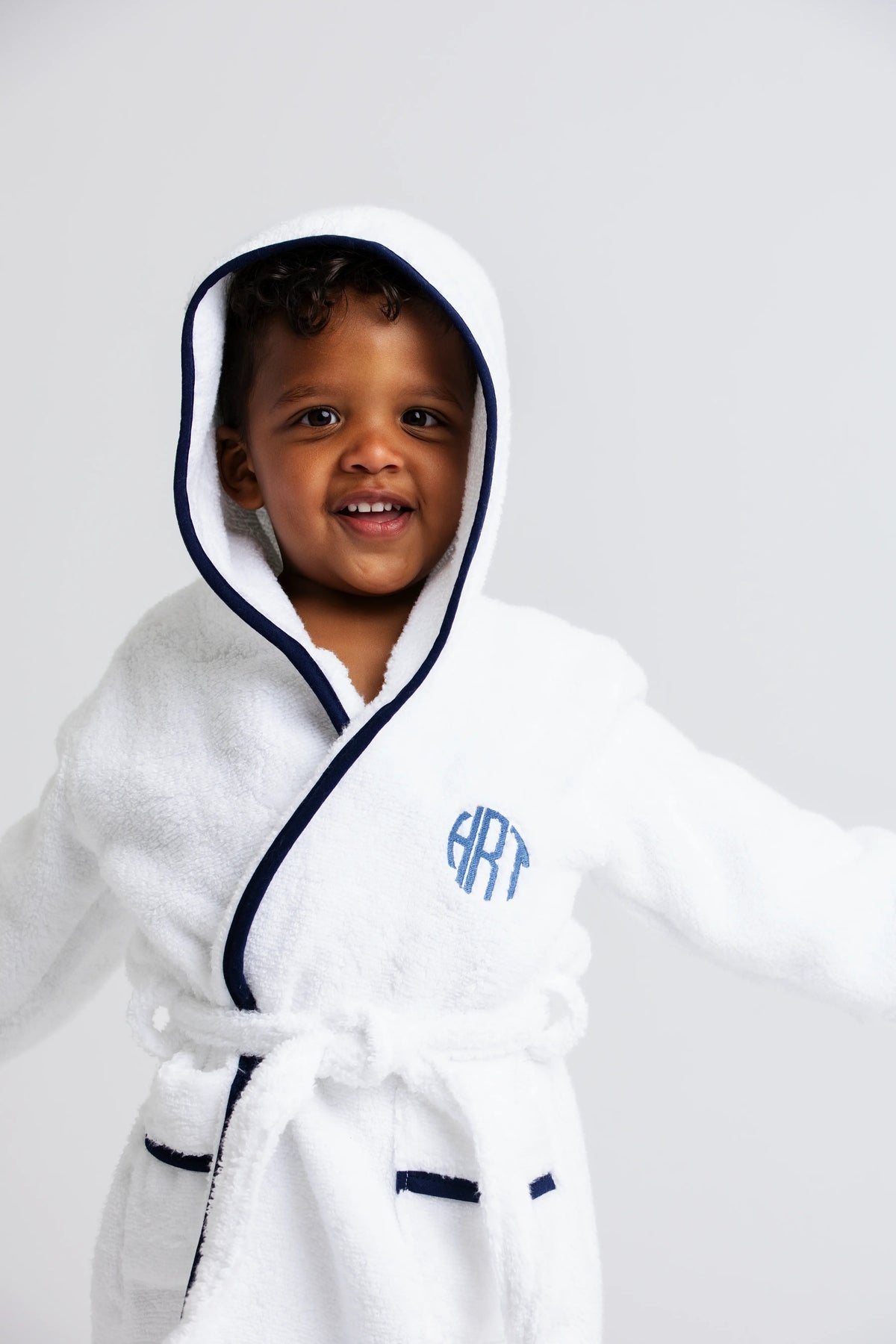 Monica+Andy Terry Bathrobe White + Navy 0_6 Month