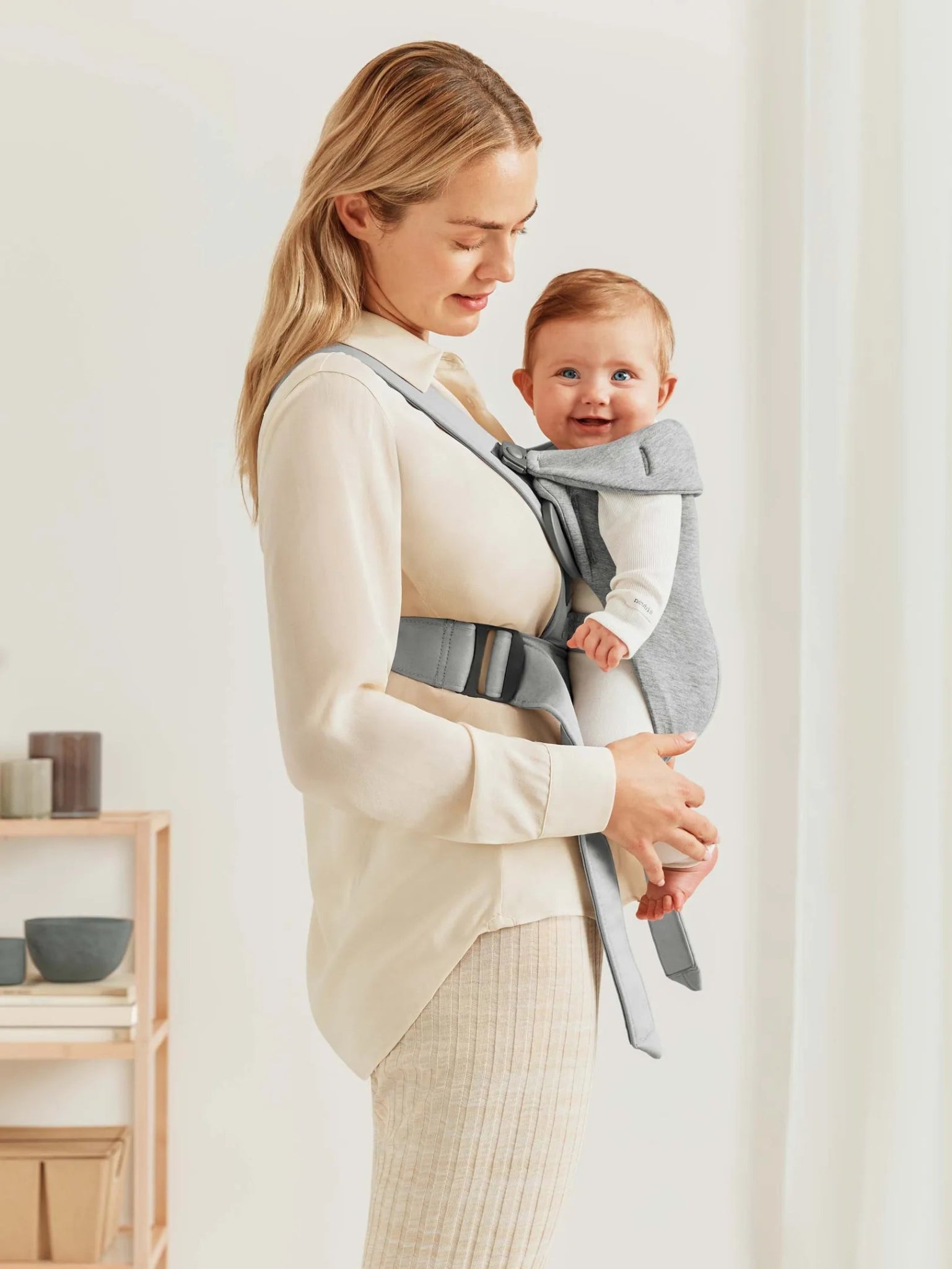 Baby Bjorn Baby Carrier Mini Color: Light Grey Fabric: 3D Jersey - Bubs Universe