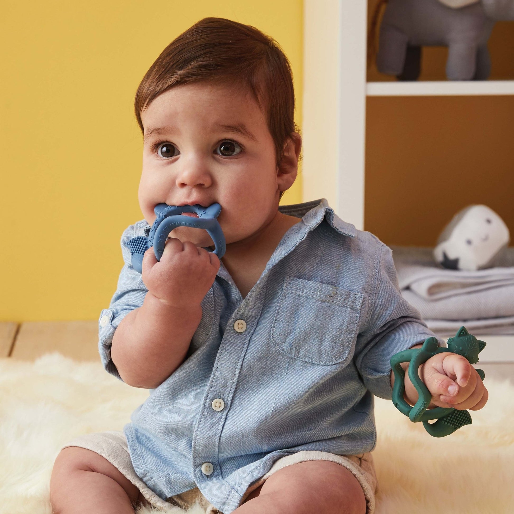 B.Box Wrist Teether - Bubs Universe