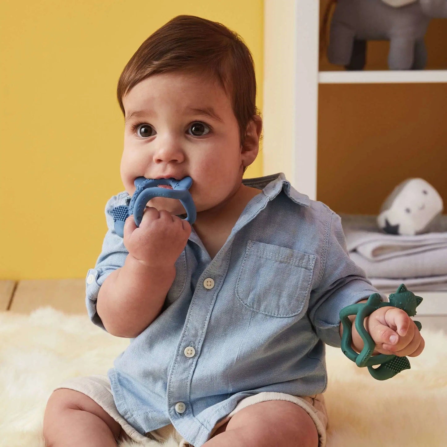 B.Box Wrist Teether - Bubs Universe