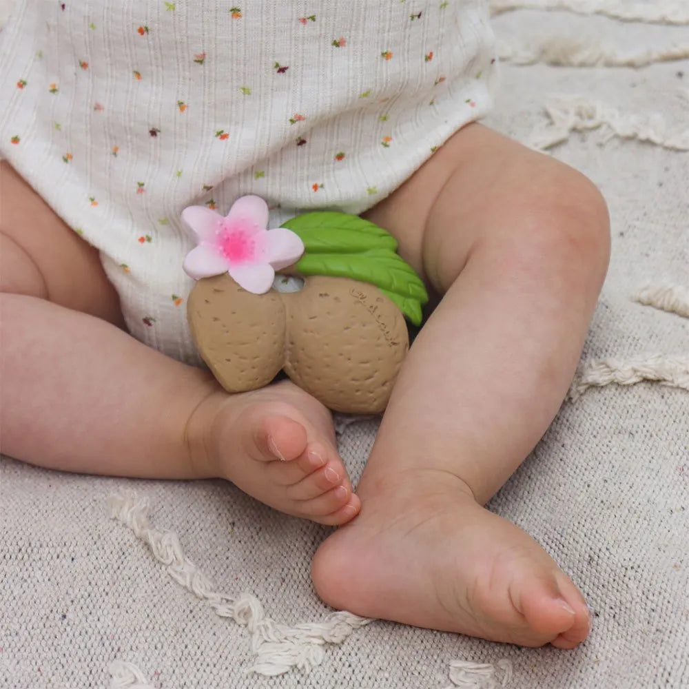 Oli&Carol ALY THE ALMOND