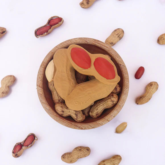 Oli & Carol PACO THE PEANUT