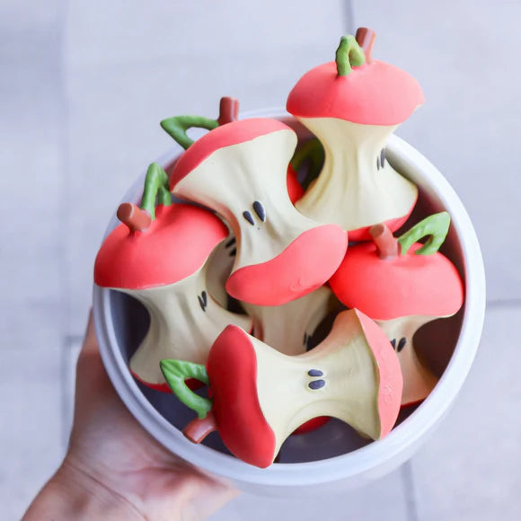 Oli & Carol Pepa the Apple