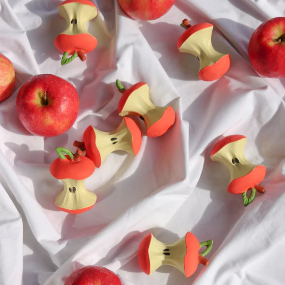 Oli & Carol Pepa the Apple