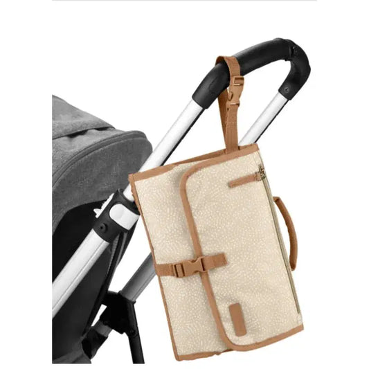 Skip Hop Pronto® Signature Changing Station Beige colour