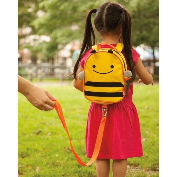 SKIP HOP ZOO MINI BACKPACK WITH REINS - BEE - Bubs Universe