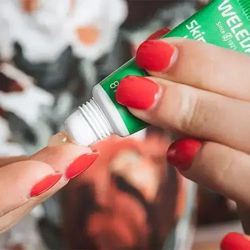 weleda skin food lip balm