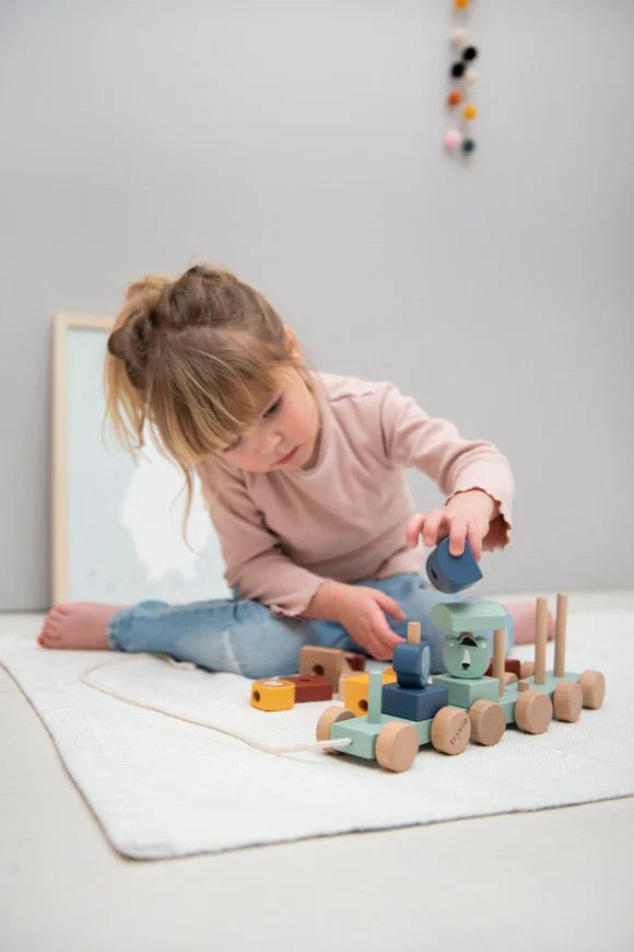 Trixie Wooden animal train